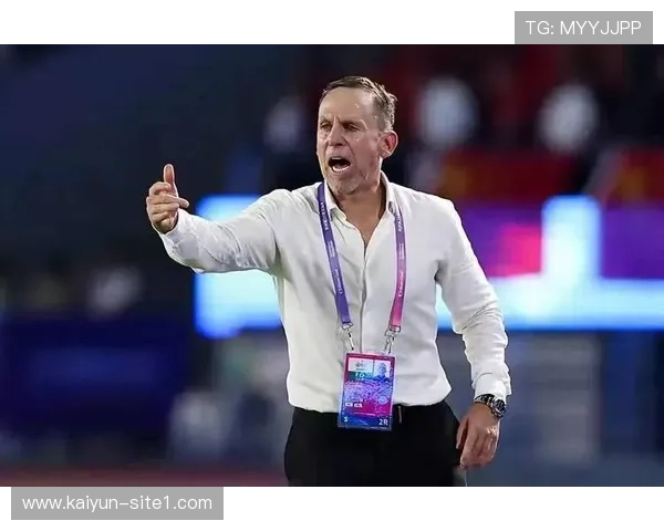 武切维奇建议年轻球员练习低位技术 传统技艺仍具实战价值 武切维奇建议年轻球员练习低位技术 传统技艺仍具实战价值